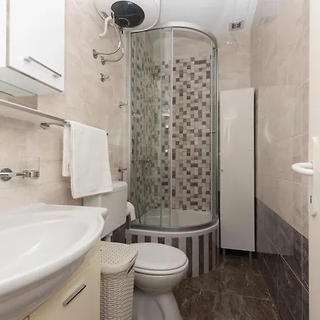 Apartman Ana Chill In Bast